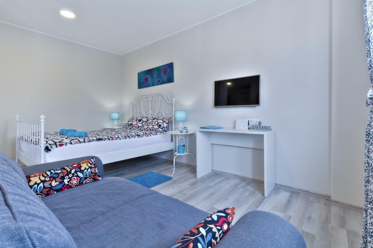 City Center Blue Dream Umag Exterior photo
