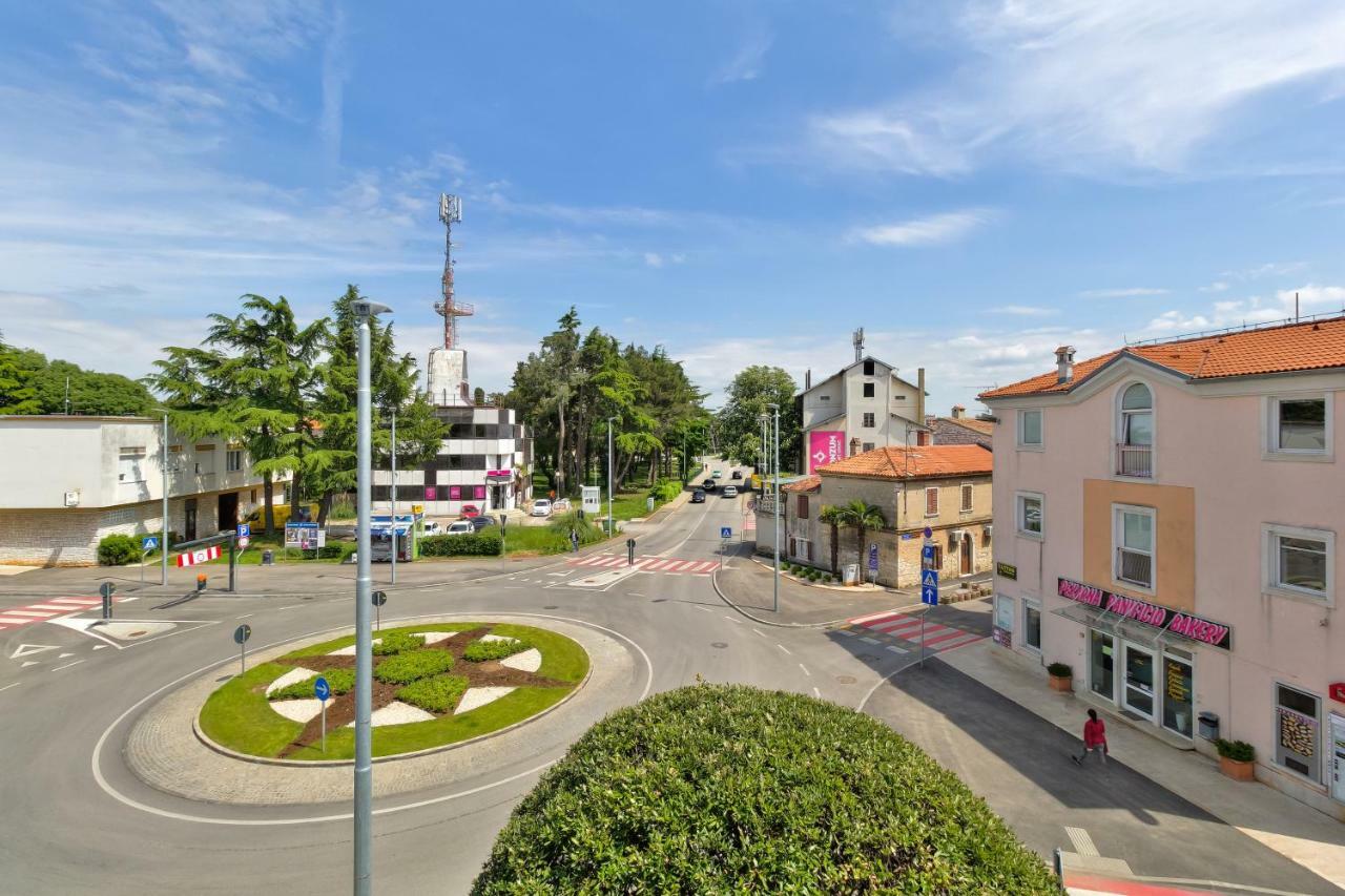 City Center Blue Dream Umag Exterior photo